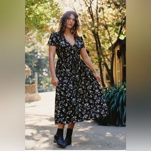 Christy Dawn “Dawn” dress in midnight garden Size S